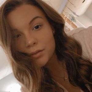 Meet your Posher, Gabrielle